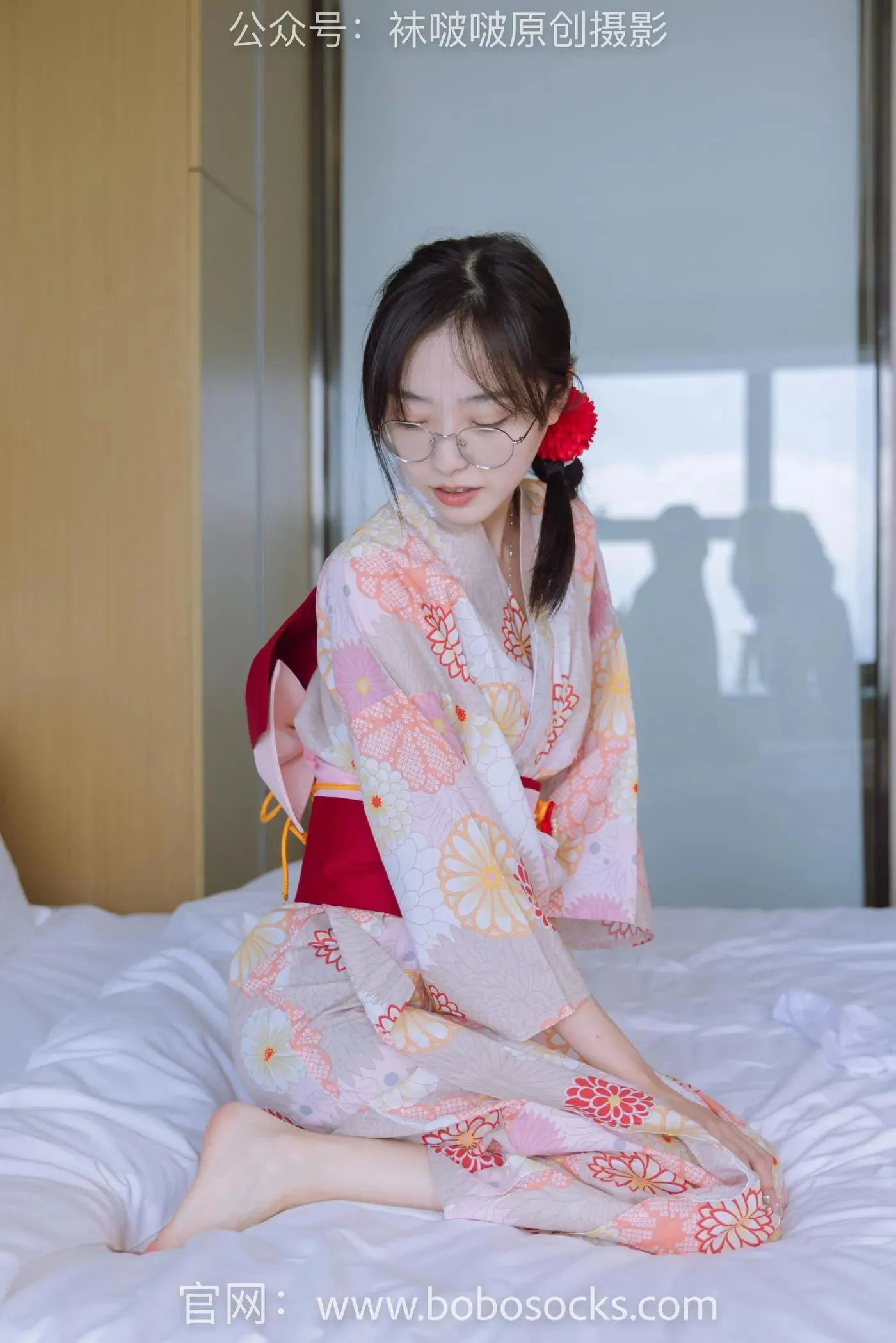 [BoBoSocks袜啵啵]NO.137 稚予-木屐、分指白棉袜、裸足、和风浴衣 [170P]插图6